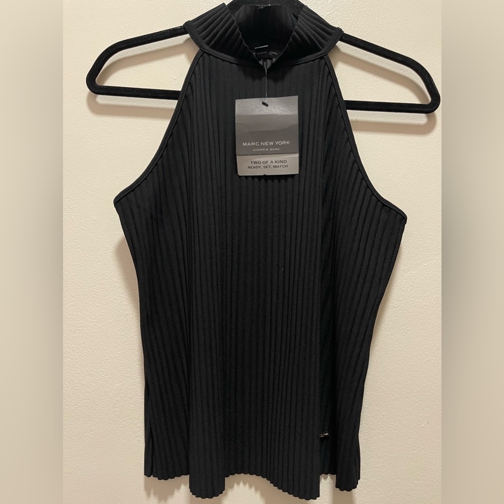 Marc New York Ribbed Sleeveless mock neck top M